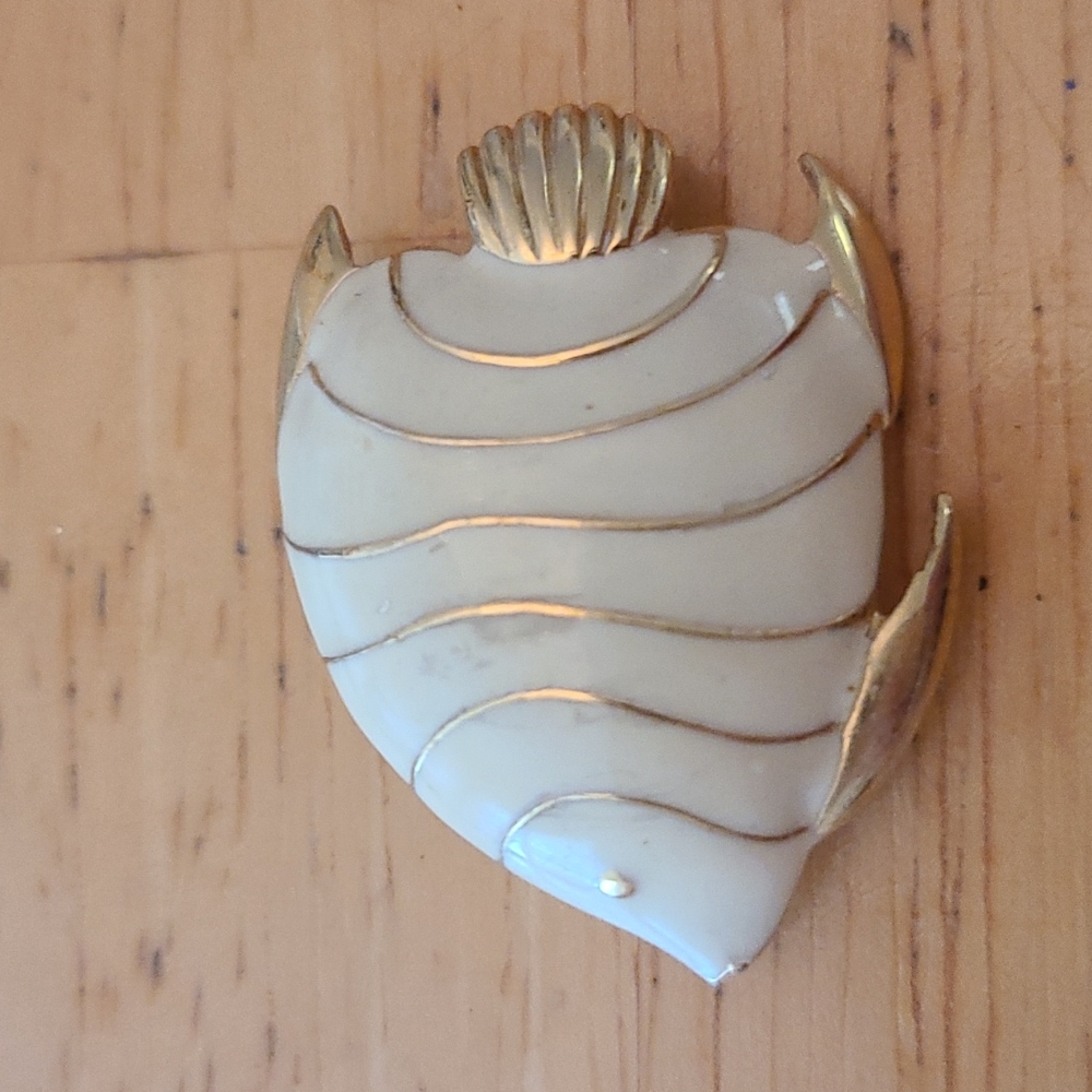 Monet fish brooch